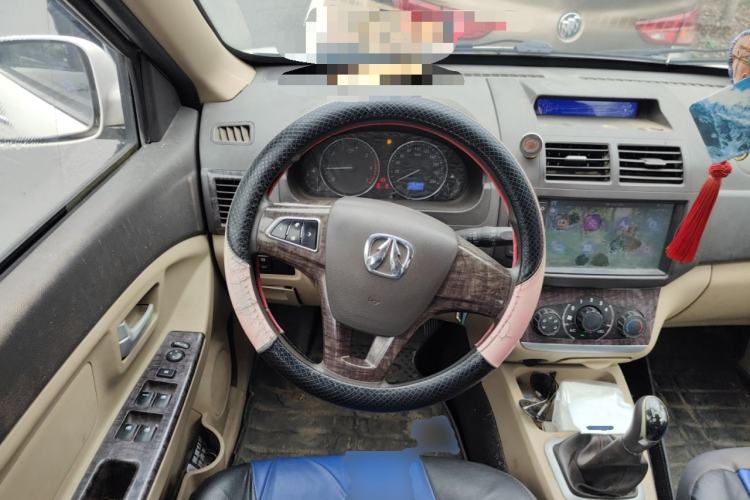 Used BAIC Weiwang M30 2015 1.5L Comfort version DAM15 Steering Wheel