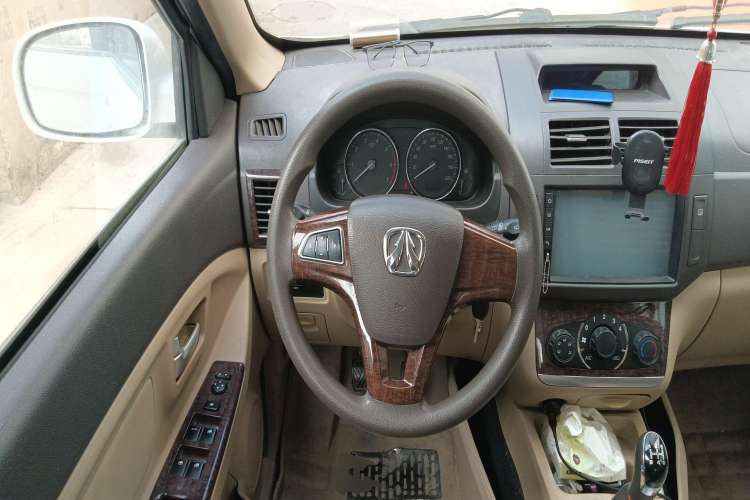 Used BAIC Weiwang M30 2015 1.5L Comfort version DAM15 Steering Wheel