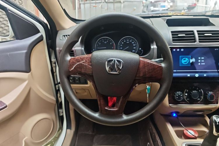Used BAIC Weiwang M30 2015 1.5L Basic Version DAM15 Steering Wheel