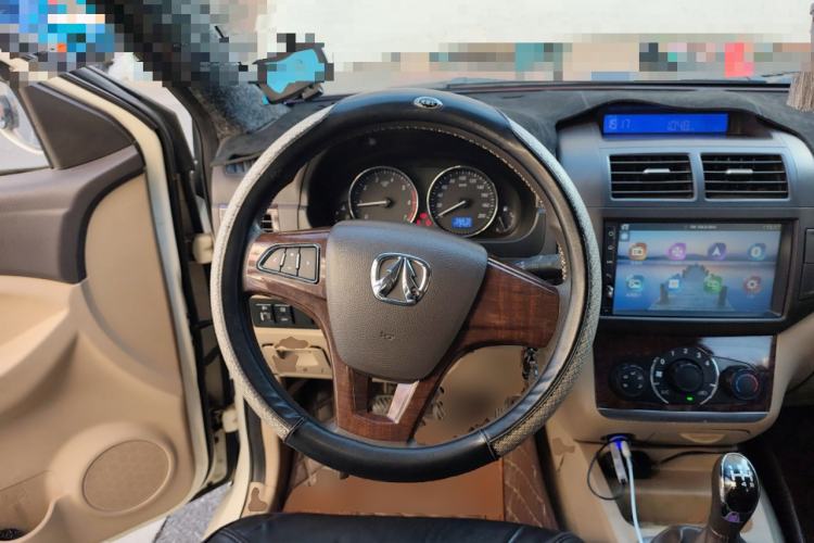 Used BAIC Weiwang M30 2015 1.5L Basic Version DAM15 Steering Wheel
