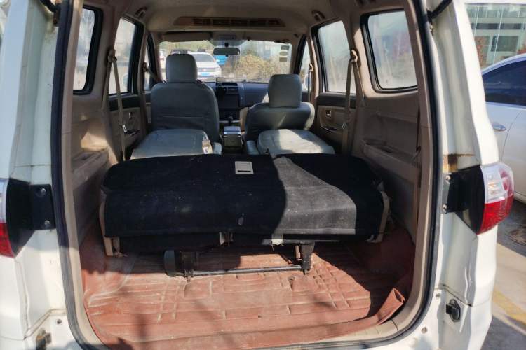Used BAIC Weiwang M30 2015 1.5L Comfort version DAM15 Trunk