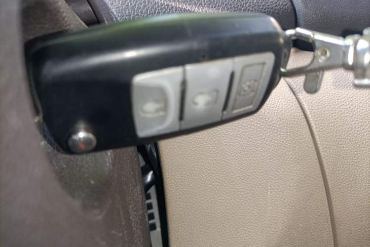 Used BAIC Weiwang M30 2015 1.5L Basic Version DAM15 Vehicle Key
