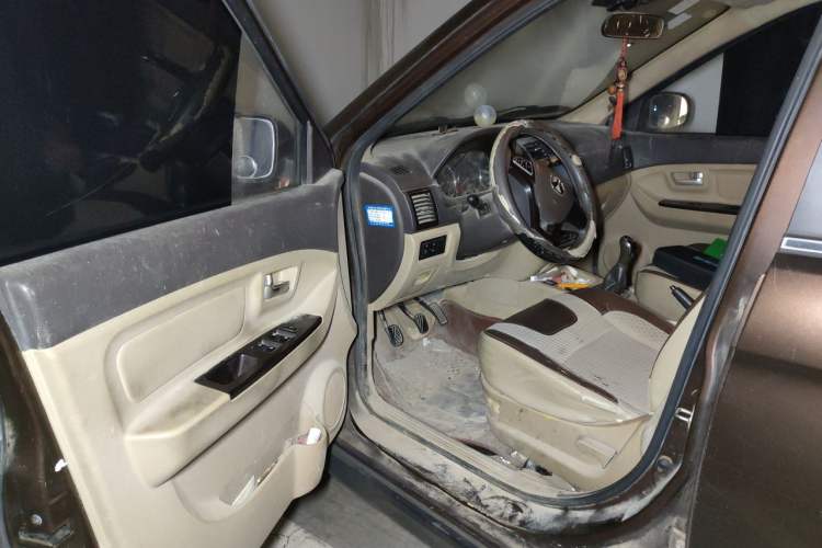 Used BAIC Weiwang M30 2017 1.5L M30S Standard DAM15DL Driver Seat