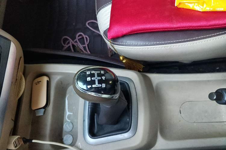 Used BAIC Weiwang M30 2017 1.5L M30S Standard DAM15DL Gear Lever