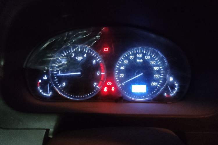 Used BAIC Weiwang M30 2017 1.5L M30S Standard DAM15DL Instrument Cluster