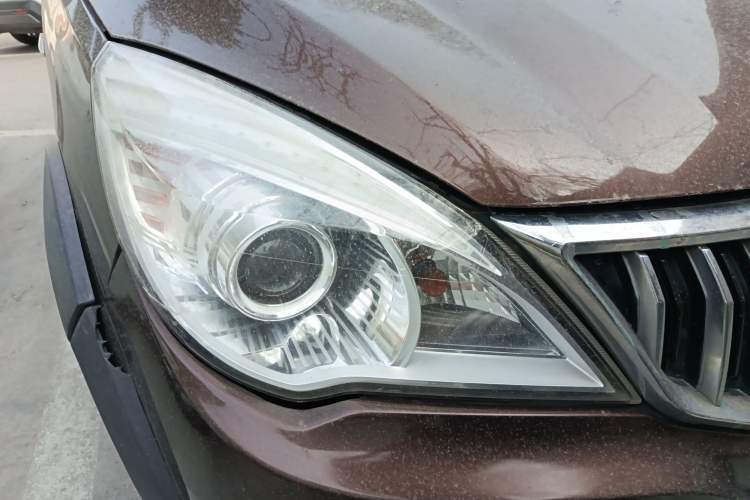 Used BAIC Weiwang M30 2017 1.5L M30S Standard DAM15DL Right Front Headlight