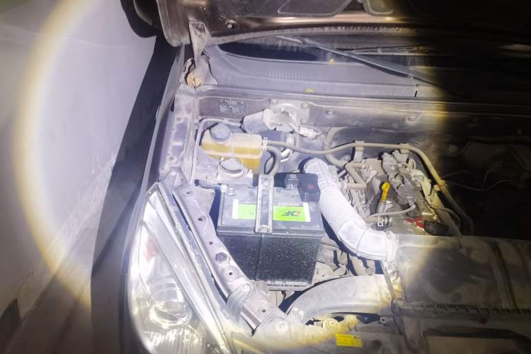 Used BAIC Weiwang M30 2017 1.5L M30S Standard DAM15DL Engine Bay Right