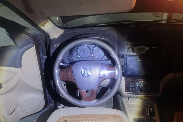 Used BAIC Weiwang M30 2017 1.5L M30S Standard DAM15DL Steering Wheel
