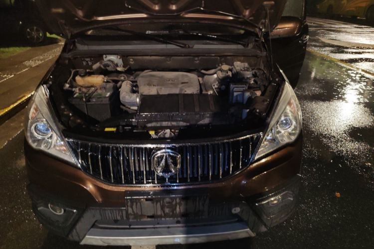 Used BAIC Weiwang M30 2017 1.5L M30PLUS Standard Type DAM15DL Engine Bay