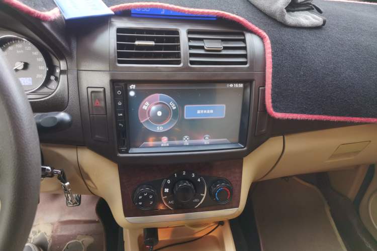 Used BAIC Weiwang M30 2017 1.5L M30S Standard DAM15DL Audio And AC Panel