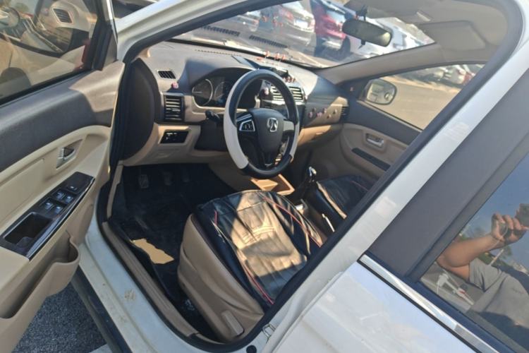 Used BAIC Weiwang M30 2017 1.5L M30S Standard DAM15DL Driver Seat