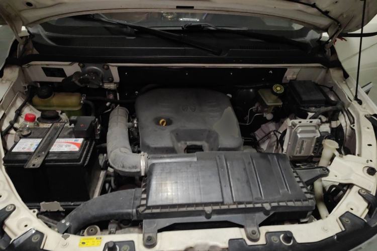 Used BAIC Weiwang M30 2017 1.5L M30PLUS Standard Type DAM15DL Engine Bay