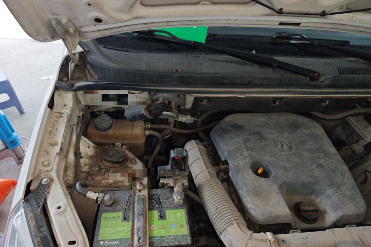 Used BAIC Weiwang M30 2017 1.5L M30PLUS Standard Type DAM15DL Engine Bay Right