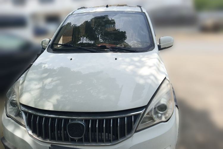 Used BAIC Weiwang M30 2017 1.5L M30S Standard DAM15DL Front