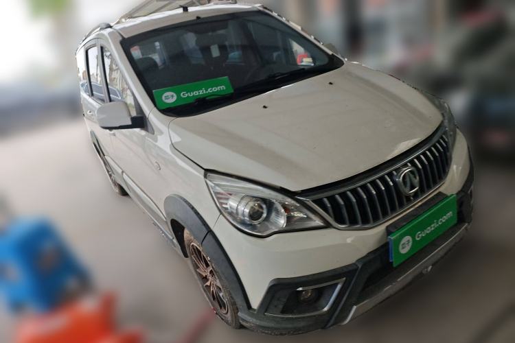 Used BAIC Weiwang M30 2017 1.5L M30PLUS Standard Type DAM15DL Front Right 45 Deg