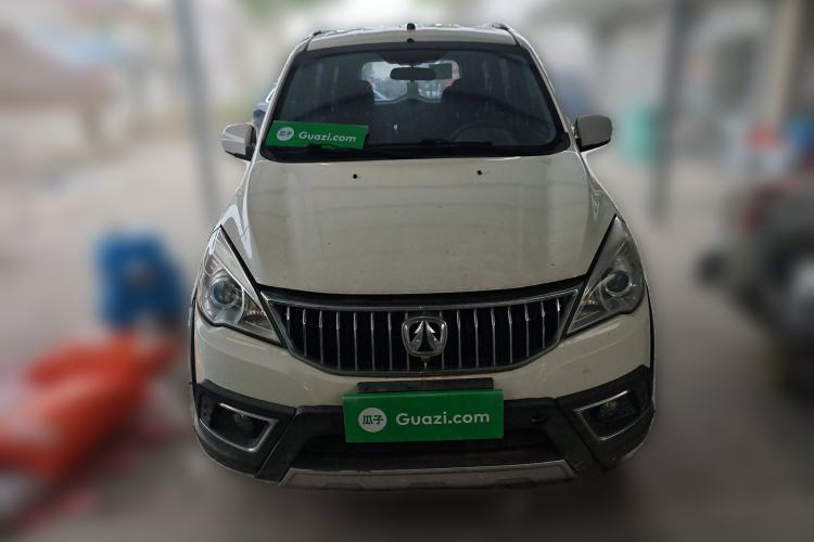 Used BAIC Weiwang M30 2017 1.5L M30PLUS Standard Type DAM15DL Front