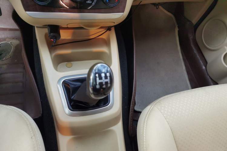 Used BAIC Weiwang M30 2017 1.5L M30S Standard DAM15DL Gear Lever