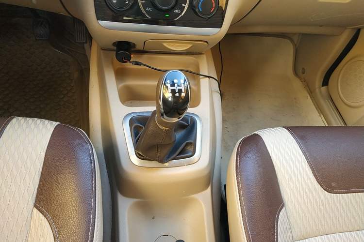 Used BAIC Weiwang M30 2017 1.5L M30S Standard DAM15DL Gear Lever