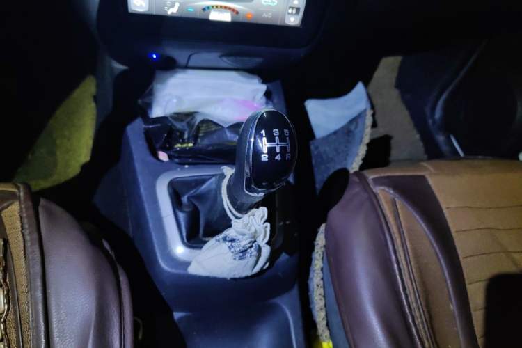 Used BAIC Weiwang M30 2017 1.5L M30PLUS Standard Type DAM15DL Gear Lever