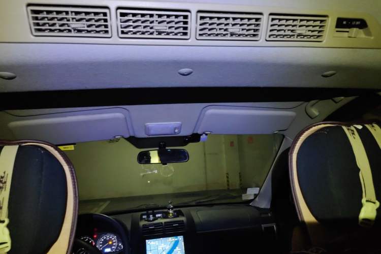 Used BAIC Weiwang M30 2017 1.5L M30PLUS Standard Type DAM15DL Headliner