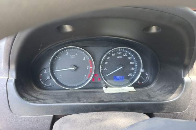 Used BAIC Weiwang M30 2017 1.5L M30S Standard DAM15DL Instrument Cluster