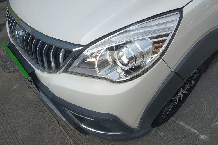 Used BAIC Weiwang M30 2017 1.5L M30PLUS Standard Type DAM15DL Left Front Headlight