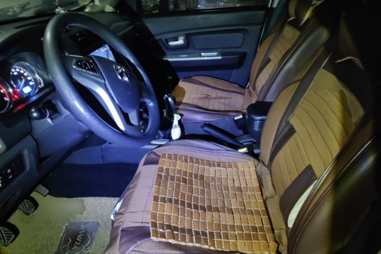 Used BAIC Weiwang M30 2017 1.5L M30PLUS Standard Type DAM15DL Left Front Seat