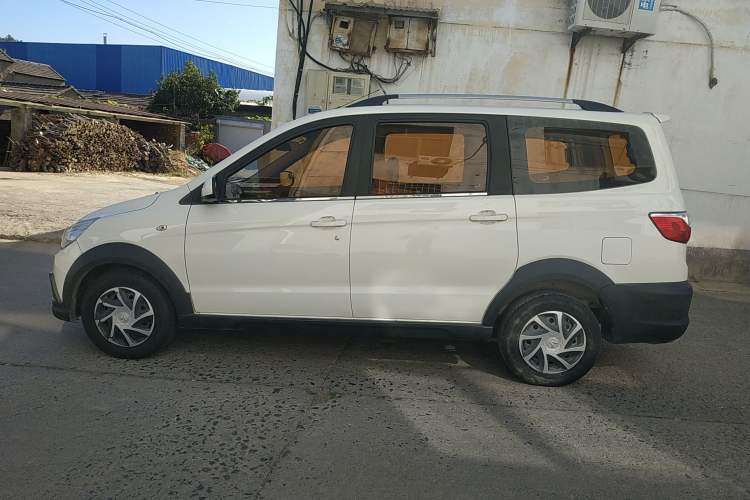 Used BAIC Weiwang M30 2017 1.5L M30S Standard DAM15DL Left Side