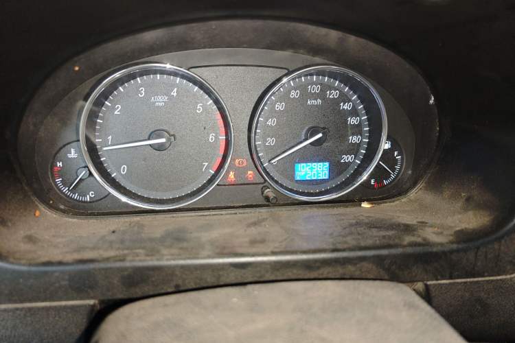 Used BAIC Weiwang M30 2017 1.5L M30PLUS Standard Type DAM15DL Odometer Close Up