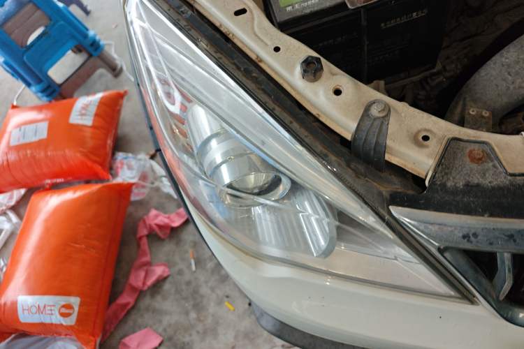 Used BAIC Weiwang M30 2017 1.5L M30PLUS Standard Type DAM15DL Right Front Headlight