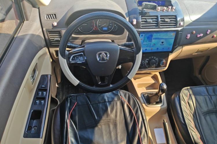 Used BAIC Weiwang M30 2017 1.5L M30S Standard DAM15DL Steering Wheel