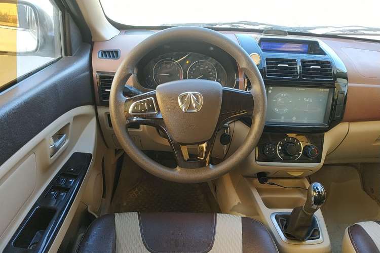 Used BAIC Weiwang M30 2017 1.5L M30S Standard DAM15DL Steering Wheel