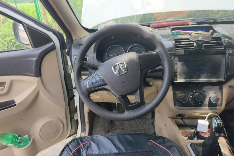 Used BAIC Weiwang M30 2017 1.5L M30S Standard DAM15DL Steering Wheel