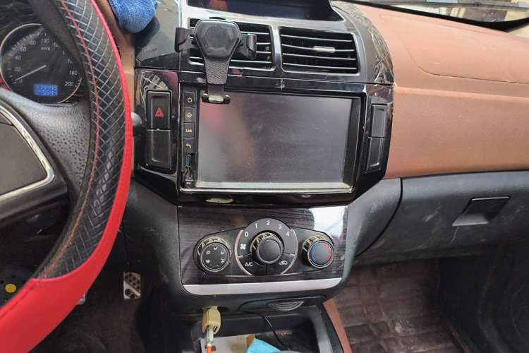 Used BAIC Weiwang M35 2016 1.5L Standard DAM15 Audio And AC Panel