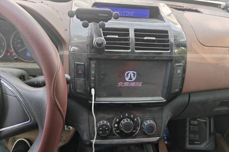 Used BAIC Weiwang M35 2016 1.5L Comfort DAM15 Audio And AC Panel