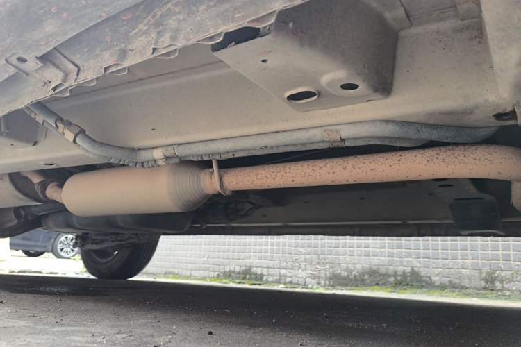 Used BAIC Weiwang M35 2016 1.5L Standard DAM15 Chassis Front Right