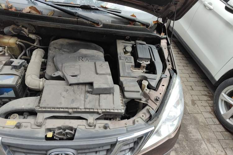 Used BAIC Weiwang M35 2016 1.5L Standard DAM15 Engine Bay Left