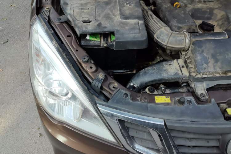 Used BAIC Weiwang M35 2016 1.5L Standard DAM15 Engine Bay Right
