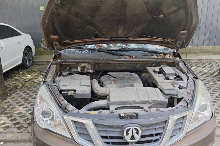 Used BAIC Weiwang M35 2016 1.5L Comfort DAM15 Engine Bay Right