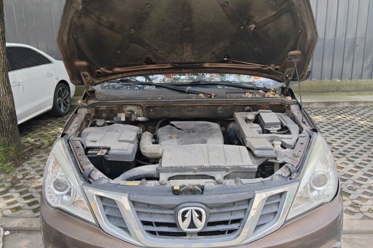 Used BAIC Weiwang M35 2016 1.5L Comfort DAM15 Engine Bay