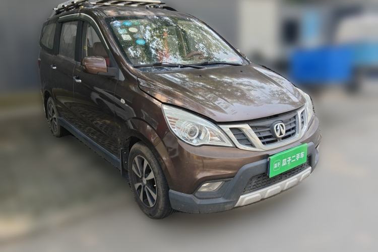 Used BAIC Weiwang M35 2016 1.5L Comfort DAM15 Front Right 45 Deg