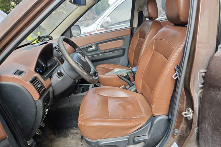 Used BAIC Weiwang M35 2016 1.5L Comfort DAM15 Left Front Seat