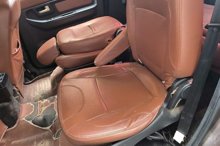 Used BAIC Weiwang M35 2016 1.5L Standard DAM15 Left Rear Seat