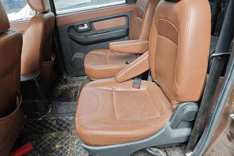 Used BAIC Weiwang M35 2016 1.5L Comfort DAM15 Left Rear Seat