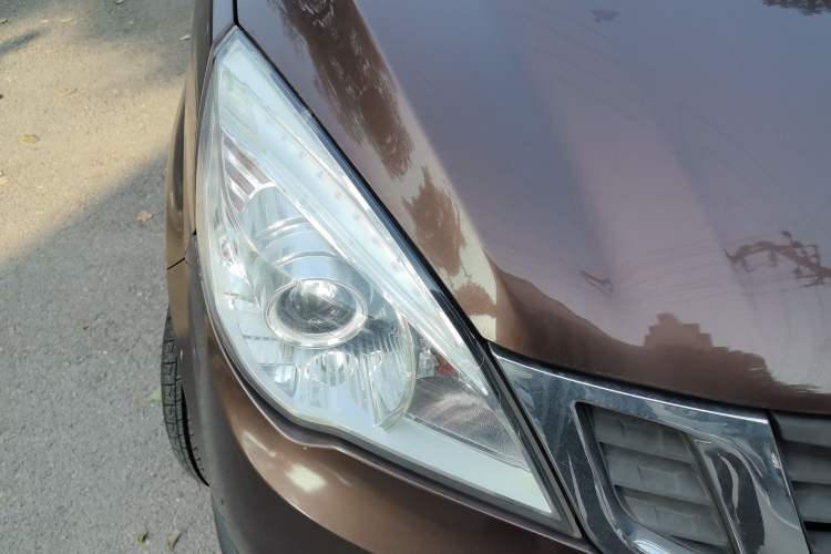 Used BAIC Weiwang M35 2016 1.5L Standard DAM15 Right Front Headlight
