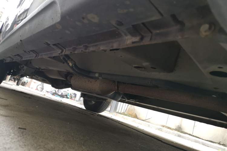 Used BAIC Weiwang M35 2016 1.5L Comfort DAM15 Chassis Front Right