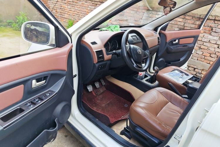 Used BAIC Weiwang M35 2016 1.5L Comfort DAM15 Driver Seat