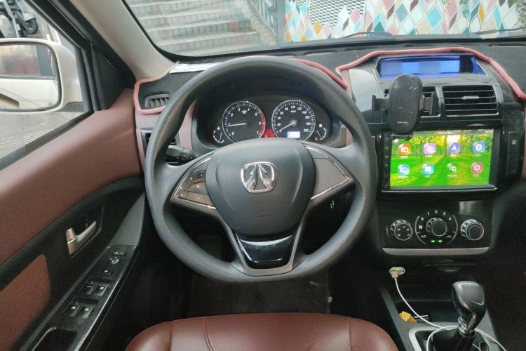 Used BAIC Weiwang M35 2016 1.5L Comfort DAM15 Steering Wheel