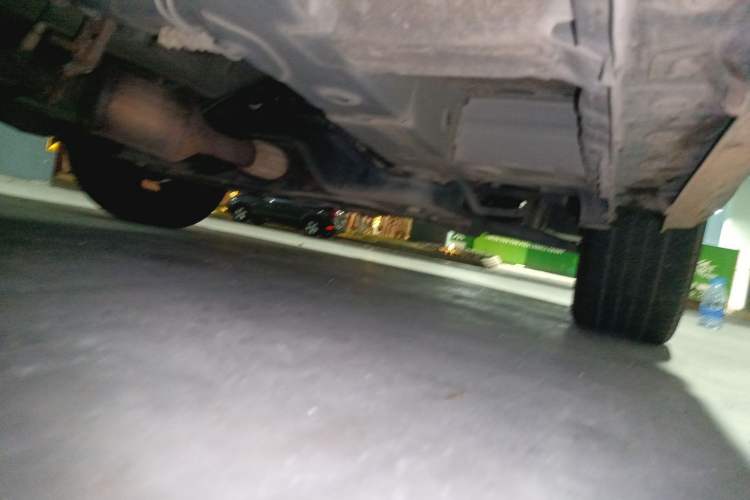 Used BAIC Weiwang M50F 2017 1.5L Standard Model Chassis Front Right