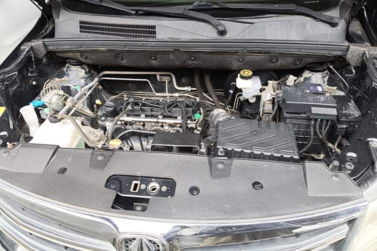 Used BAIC Weiwang M50F 2017 1.5L Comfort Edition Engine Bay